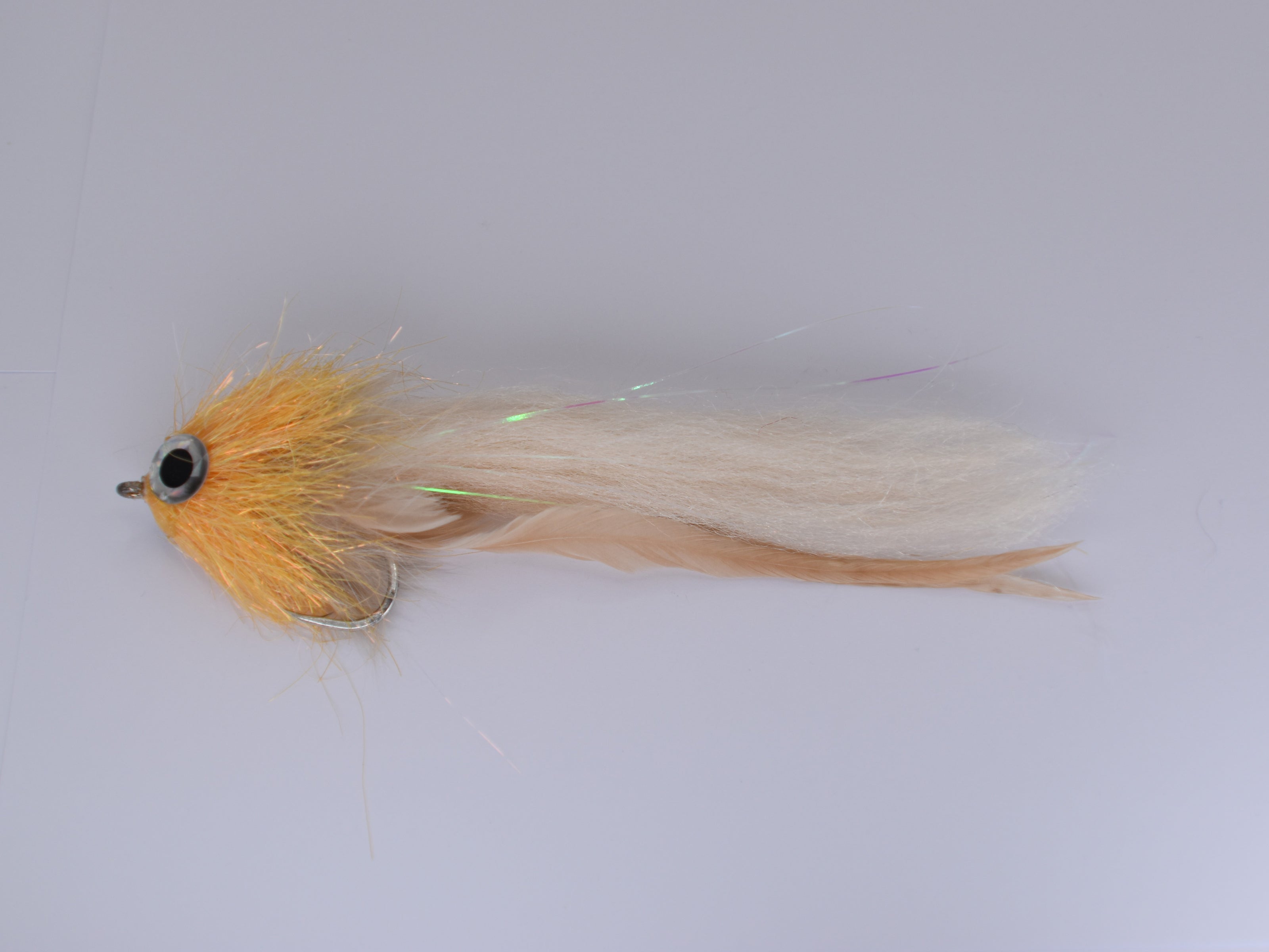 Brush Fly GT Tan (Size 6/0 Gamakatsu SL12S Hook) - DNA FISHING TACKLE
